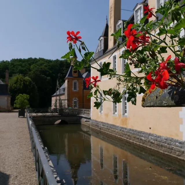 photo le château de dobert se situe dans un cadre très agréable, propice à la randonnée.  ©  ouest-france