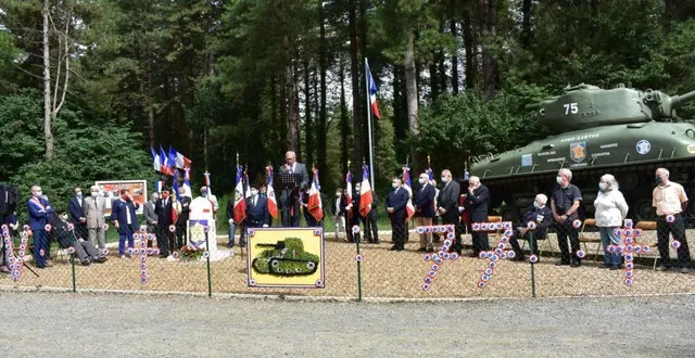 photo  une assistance toujours aussi nombreuse a pris part à la cérémonie commémorative de la libération de mézières-sur-ponthouin.  &copy;  le maine libre 