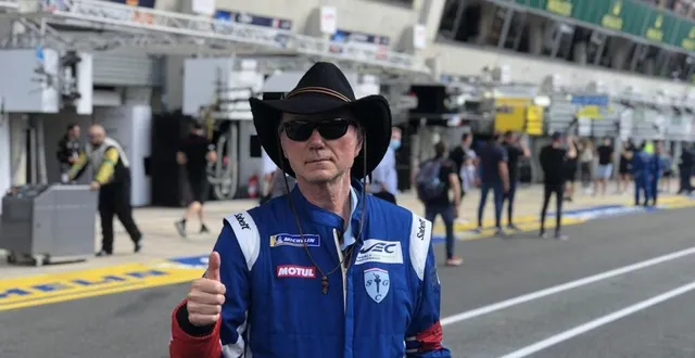 photo  jim glickenhaus à l’arrivée des 24 heures du mans édition 2021  &copy;  le maine libre 