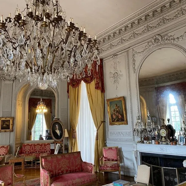 photo il faut compter 45 minutes pour visiter l’intérieur et au moins une heure de plus pour explorer les jardins et les communs.  ©  yanne boloh