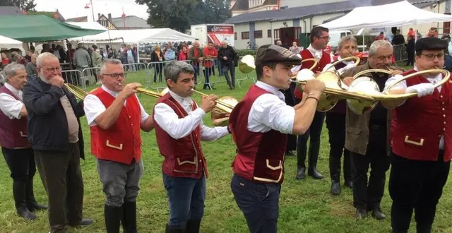 photo  « les amis du mesnil » ont animé la journée.  &copy;  ouest-france 