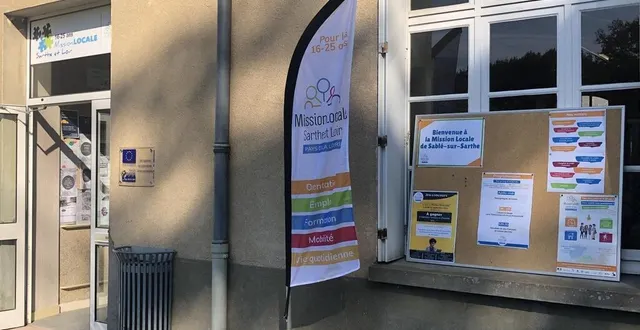 photo  la mission locale sarthe loir à sablé (sarthe) est située rue du château.  &copy;  ouest france 