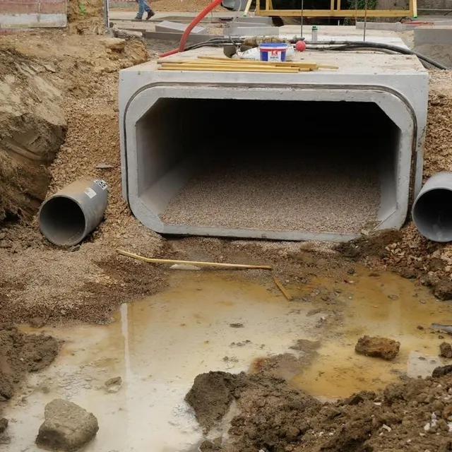 photo le nouveau pont, sous la d300, a une hauteur d’1 mètre pour une ouverture de 2 mètres.  ©  ouest-france
