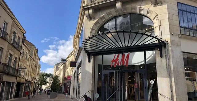 photo  clap de fin pour le magasin h & m du centre-ville d’alençon. selon nos informations, il fermera ses portes le 26 octobre.  &copy;  ouest-france 
