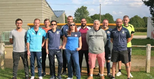 photo  les dirigeants du sporting club vont avoir du travail durant cette saison qui s’annonce intense.  &copy;  le maine libre 