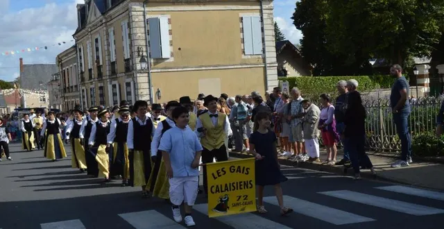 photo  pas de défilé mais beaucoup d’animations pour cette 391e fête du chausson aux pommes.  &copy;  archives le maine libre 