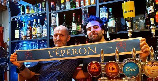 photo  franck blin (à gauche) et el mehdi mensouri se mettent en selle pour lancerl’éperon.  &copy;  ouest-france 