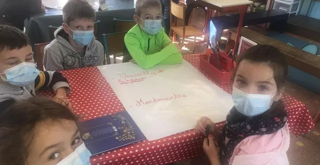 photo  recherche dans les livres, sur ordinateur : les monuments parisiens sont passés au crible.  &copy;  ouest-france 