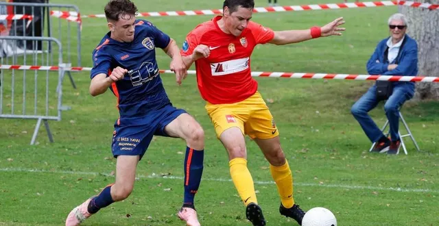 photo  paul donnio, à droite, et le rc dinan auront fort à faire aujourd’hui contre le rheu.  &copy;  philippe josselin 