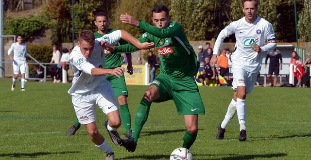 photo  le quatrième tour de la coupe de france a eu lieu ce week-end sur les terrains de l’ouest.  &copy;  ouest-france 