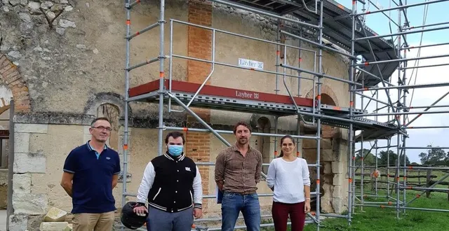 photo  deux candidats avec thomas moussu et aude amozighre  &copy;  le maine libre 