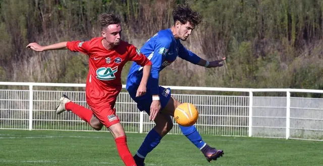 photo  cherbourg (n3) a éliminé douvres-la-délivrande (r2) au 4e tour de coupe de france (1-1, 3-5 aux tirs au but).  &copy;  gérard piwtorak / ouest-france 