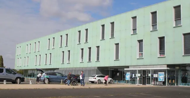 photo  quid de l’avenir de certains services si les urgentistes et les anesthésistes font défaut ?  &copy;  le maine libre 