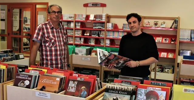 photo  dominique fouqueray en charge de la commission culturelle au sivom, et nicolas morin, bibliothécaire de la médiathèque de laigné-saint-gervais.  &copy;  ouest-france 