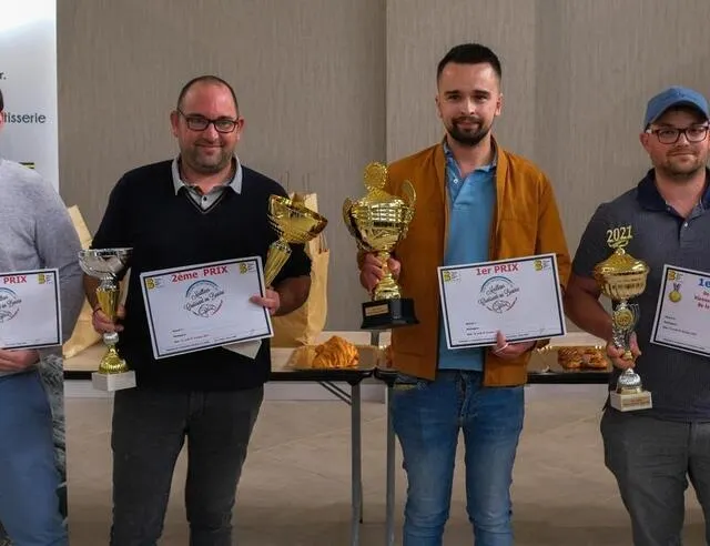 photo les lauréats du concours du croissant et de celui de la viennoiserie originale.  ©  photo le maine libre-denis lambert