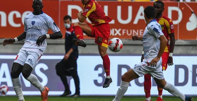 photo  déjà buteur lors de la réception de concarneau, c’est à nouveau julien bègue qui ouvre le score pour le mans fc ce vendredi 8 octobre 2021 face à chambly.  &copy;  le maine libre denis lambert 