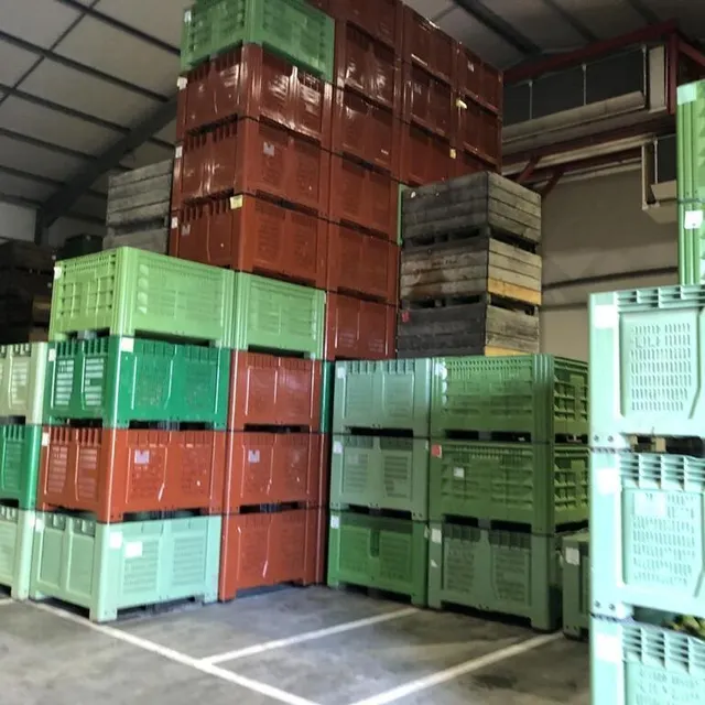 photo les frigos, où les fruits attendent d’être conditionnés.  ©  ouest-france