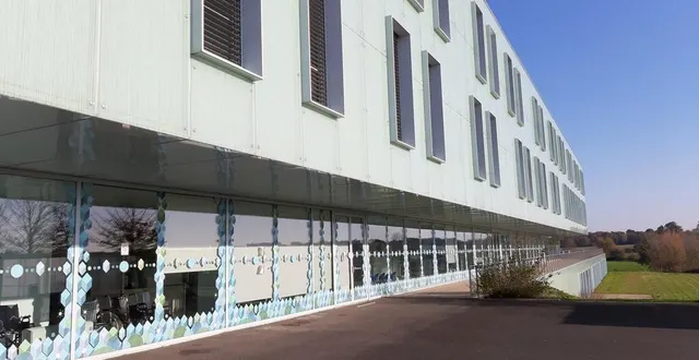 photo  la nouvelle loi rist fait peser une lourde menace sur plusieurs services du centre hospitalier du bailleul.  &copy;  le maine libre 