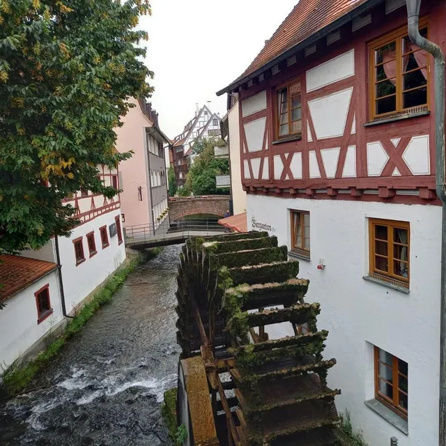 photo un des nombreux ouvrages hydrauliques rencontrés par les deux ornais lors de leur périple le long des fleuves.  ©  dr
