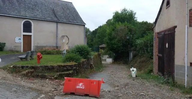 photo  les travaux d’aménagement du bourg ont commencé, ceux d’assainissement sont terminés.  &copy;  ouest-france 