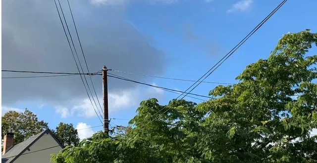 photo  trois rues vont bénéficier de l’effacement des réseaux électriques et de téléphone, dont la rue des roseaux.  &copy;  ouest-france 