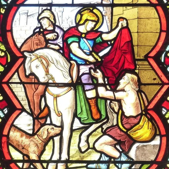 photo une scène de la vie de saint martin à l’église de saint-florent-le-vieil, dans le maine-et-loire.  ©  dr