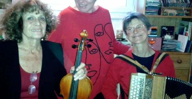 photo  josy, anne claire et marie-laure.  &copy;  ouest-france 