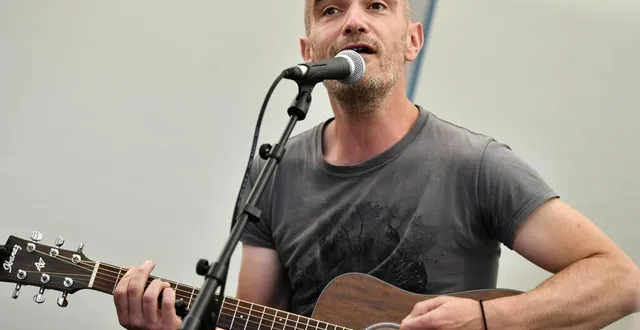 photo  aldebert est l’une des têtes d’affiche de l’entracte, à sablé-sur-sarthe, pour cette saison 2021-2022.  &copy;  ouest-france 