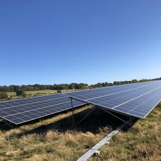 photo le site comprend 46 500 panneaux de 400w chacun.  ©  le maine libre