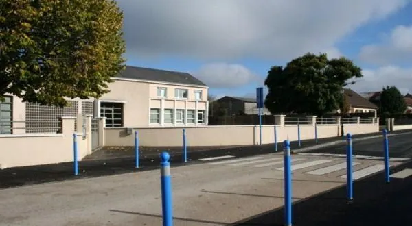 photo  l’école primaire publique du bailleul a rouvert ses portes jeudi 16 septembre après une semaine de fermeture préventive en raison de cas de covid-19.  &copy;  mairie le bailleul 