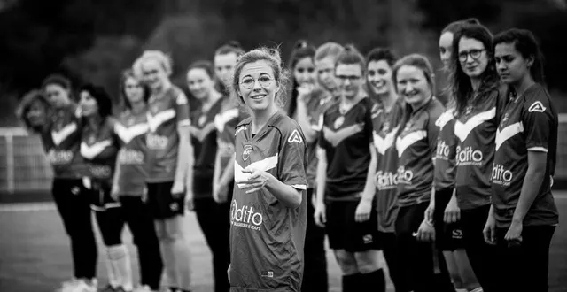 photo  « ces filles-là » sera en représentation samedi et dimanche, sur le parvis des quinconces.  &copy;  kalimba 