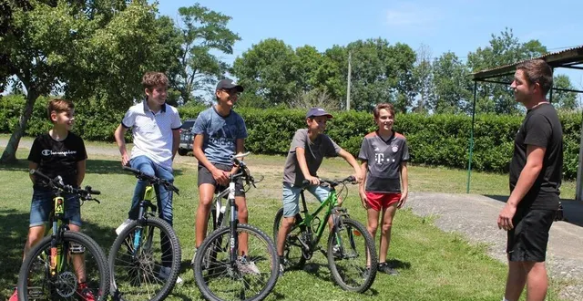 photo  des temps partagés avec le local jeunes de crosmières (photo) et le club ados de la flèche sont prévus.  &copy;  archives 