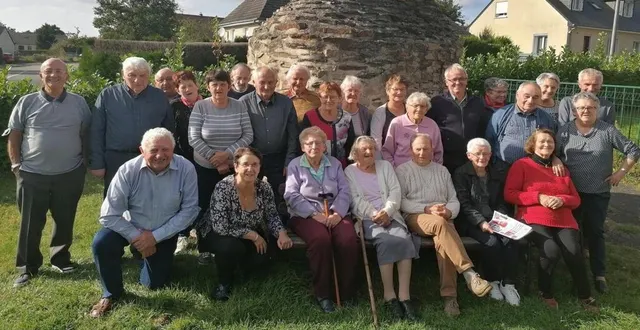photo  mardi, la traditionnelle photo de famille a clôturé ce repas tant attendu.  &copy;  ouest-france 