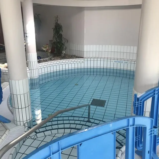 photo faute de personnel, le bassin de relaxation de l’espace bien-être de la piscine reste quasiment tout le temps fermé au public.  ©  ouest-france