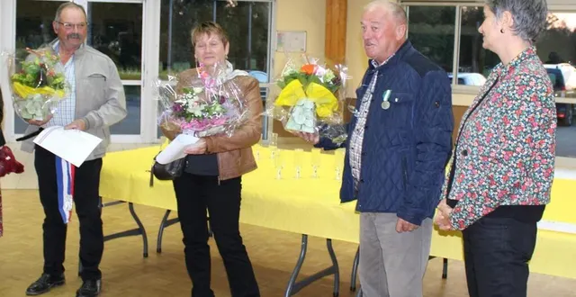 photo  de gauche à droite : alain pousse, marilyne busson, olivier pannier, et florence février, la maire.  &copy;  ouest-france 
