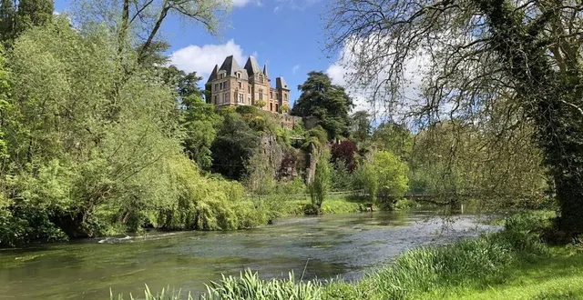 photo  en se baladant dans les méandres de l’orne, il sera possible d’admirer le château du mesnil-glaise.  &copy;  ouest-france 