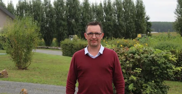 photo  sylvain poirrier, maire d’arthezé.  &copy;  ouest-france 