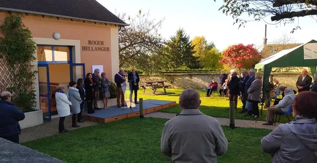 photo  personnalités et concitoyens ont rendu un dernier hommage à roger bellanger.  &copy;  ouest-france 