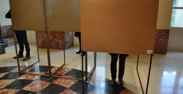 photo  les échos politiques de la rédaction du maine libre  &copy;  illustration 