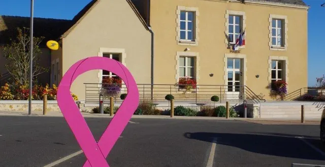 photo  la commune s’engage contre le cancer du sein.  &copy;  le maine libre 