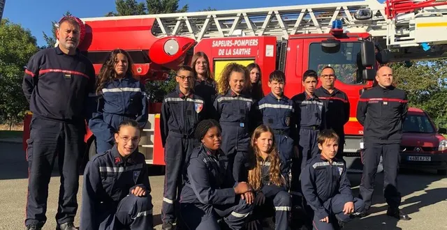 photo  pour la 2e année consécutive, le centre de secours de sablé a accueilli des cadets de la sécurité civile. les candidats à cette formation doivent être âgés au minimum de 11 ans.  &copy;  ouest-france 