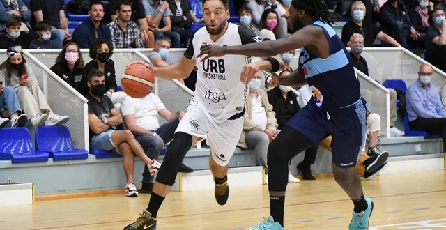 photo  guillaume merie a troqué la tenue de vitré pour celle de l’urb cette saison.  &copy;  jocelyne régent 