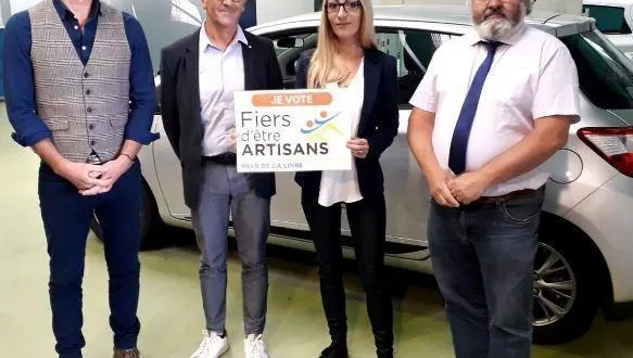 photo  les têtes de liste départementales de « fiers d’être artisans ». pascal brethomé au centre, la tête de la liste régionale. a droite, eric boisseau, serrurier au mans, tête de liste pour la sarthe.  &copy;  fiers d’être artisans 