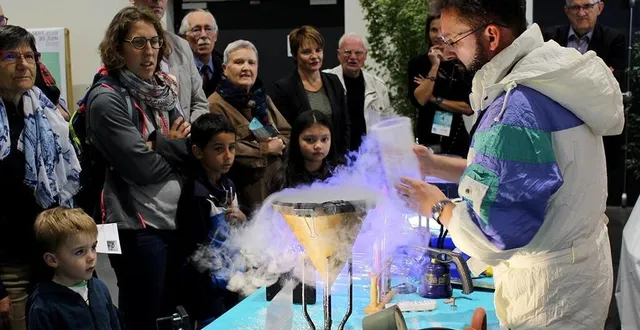 photo  la dernière édition du village des sciences, en 2019, avait attiré 1 050 personnes, à sablé-sur-sarthe.  &copy;  maine sciences 