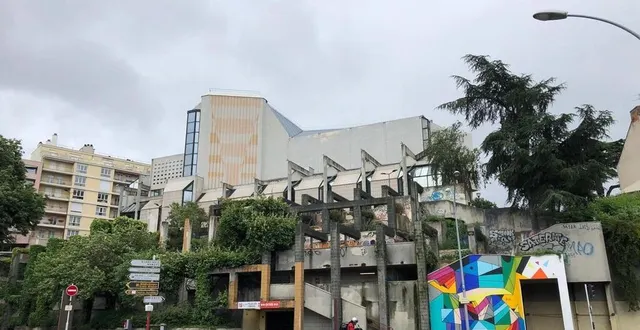 photo  le palais des congrès et de la culture fera peau neuve d’ici 2026 ou 2027.  &copy;  photo archives le maine libre 