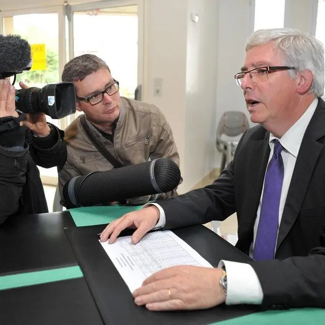 photo yves goasdoué, maire de flers, candidat aux législatives dans la 3e circonscription de l’orne (flers-argentan) en 2012.  ©  archives ouest-france