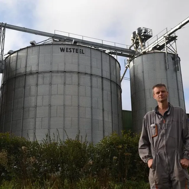 photo a la ferme du chailloué, samuel deschoolmeester a décidé d'installer une unité de méthanisation. un choix réfléchi qu'il assume au nom de la transition énergétique.  ©  ouest-france