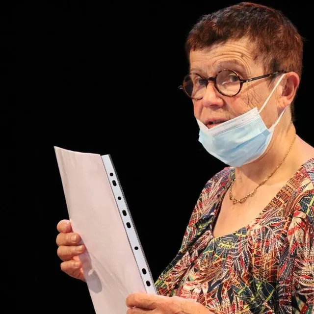 photo annick davy lors de la lecture de la dictée d’alpha en septembre 2021.  ©  ouest-france