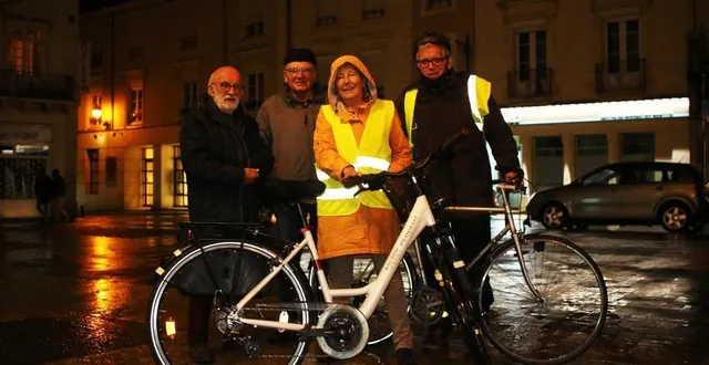 photo  gustave vielle, gildas viau, agnès tariel et pascal percereau se mettront en selle pour la balade crépusculaire organisée par cyclopédie, vendredi 5 novembre 2021, à la flèche.  &copy;  ouest-france 