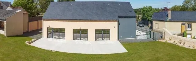 photo  la nouvelle salle des fêtes de poillé sur vègre (sarthe).  &copy;  mairie poillé-sur-vègre 